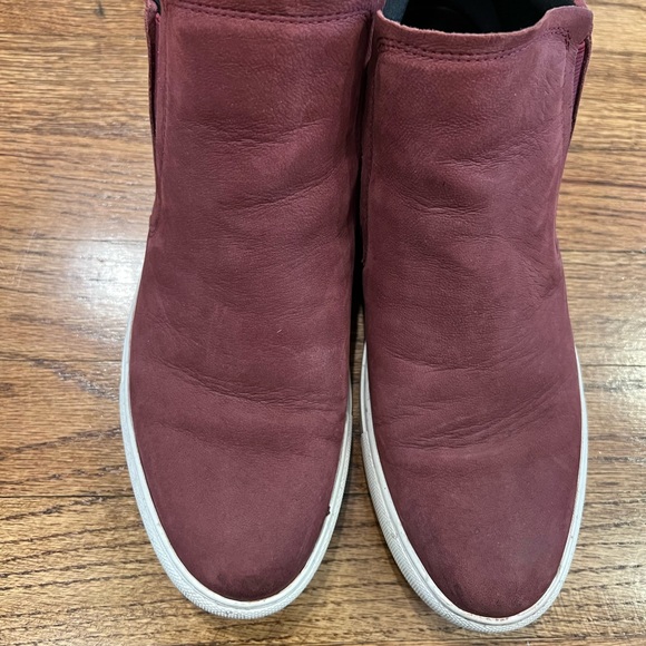 Kennett Cole 9.5 - Picture 2 of 4